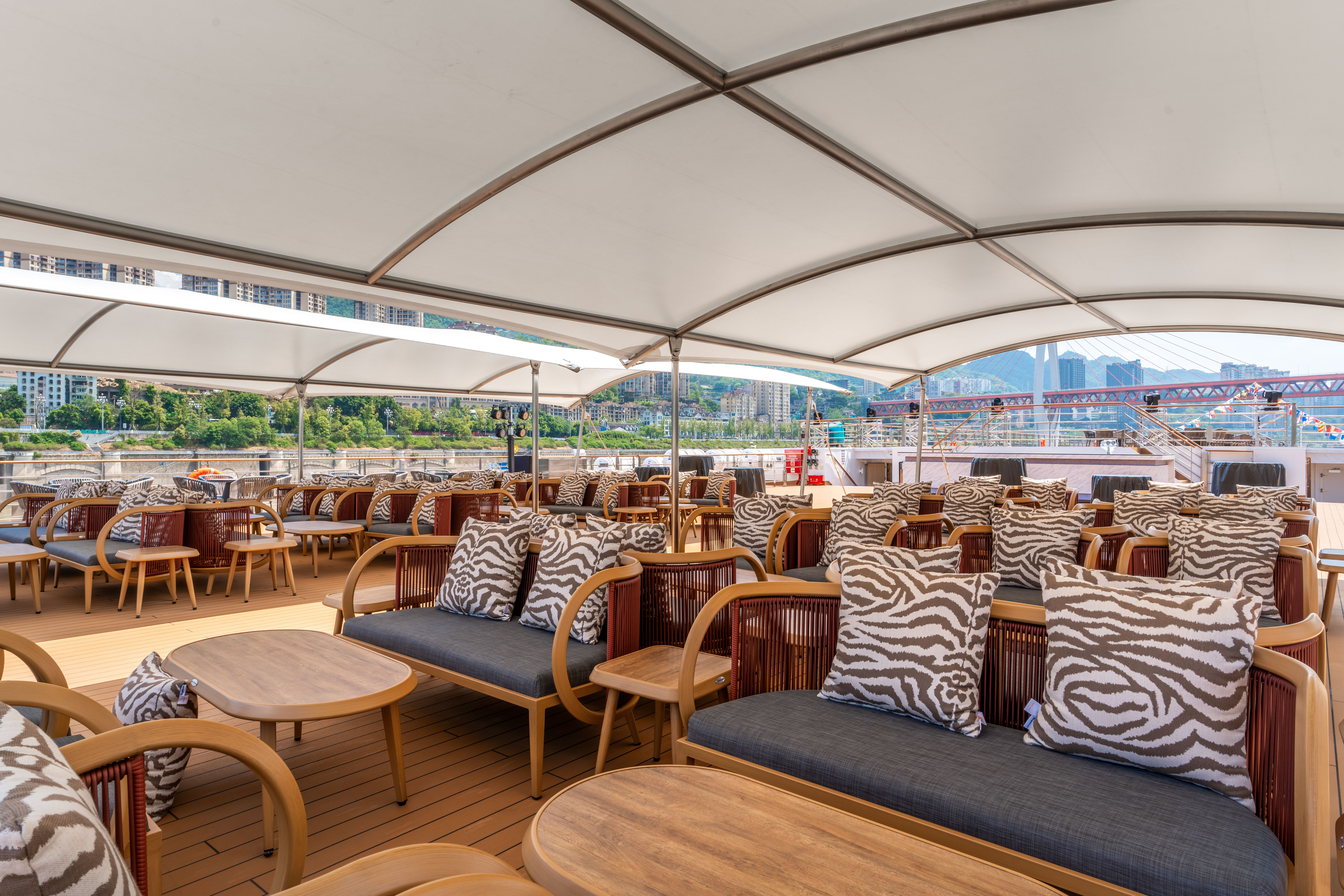 JuniorSuite3235b3bf1